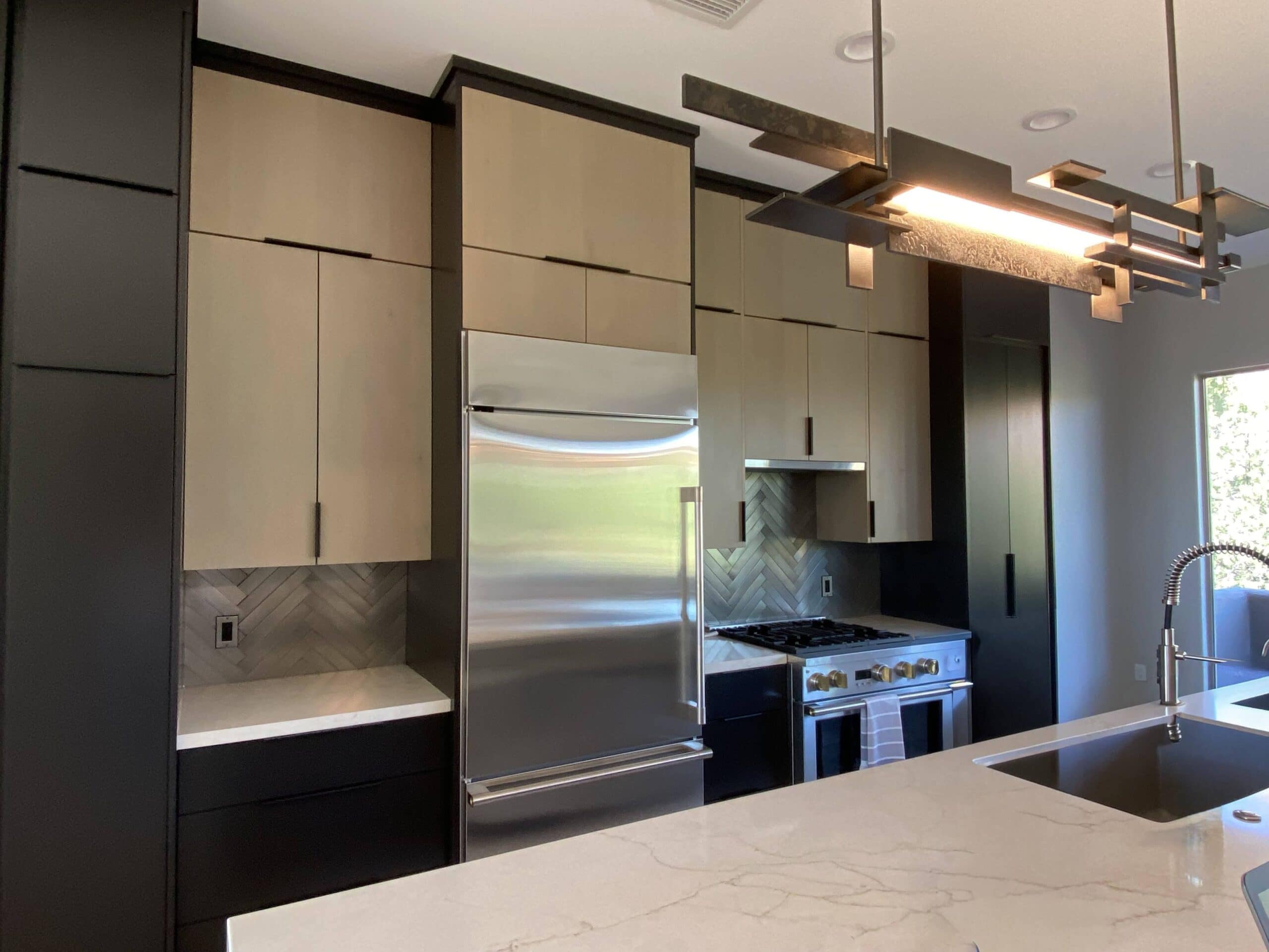 sedona style modern kitchen by dana cavanaugh designs